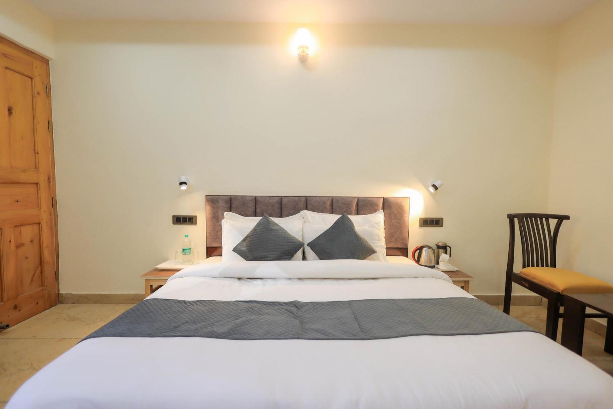 Mystic Hills Retreat Hotel Shimla Exterior foto
